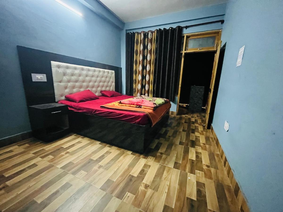 Shanti Cafe & Hostels Kasol Exterior foto