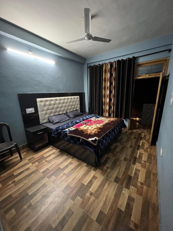 Shanti Cafe & Hostels Kasol Exterior foto